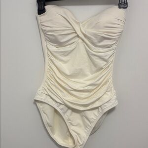 LaBlanca White Sweetheart Neck Rouched One Piece Bathing Suit Size 8